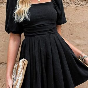 AlvaQ Womens Puff Sleeve Square Neck Short Romper with Pockets, Size XL